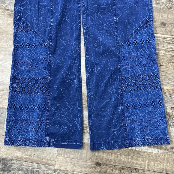 Mind Set by XCVI Blue Eyelet Lace Cotton Wide Leg Pants Size L Boho Lagenlook - Picture 7 of 13